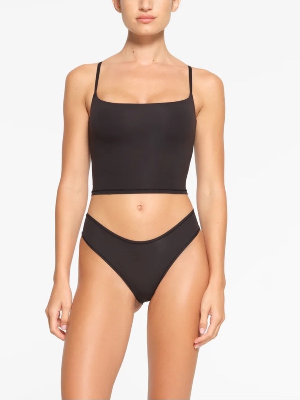 SKIMS Fits Everybody Cropped Cami In Onyx
